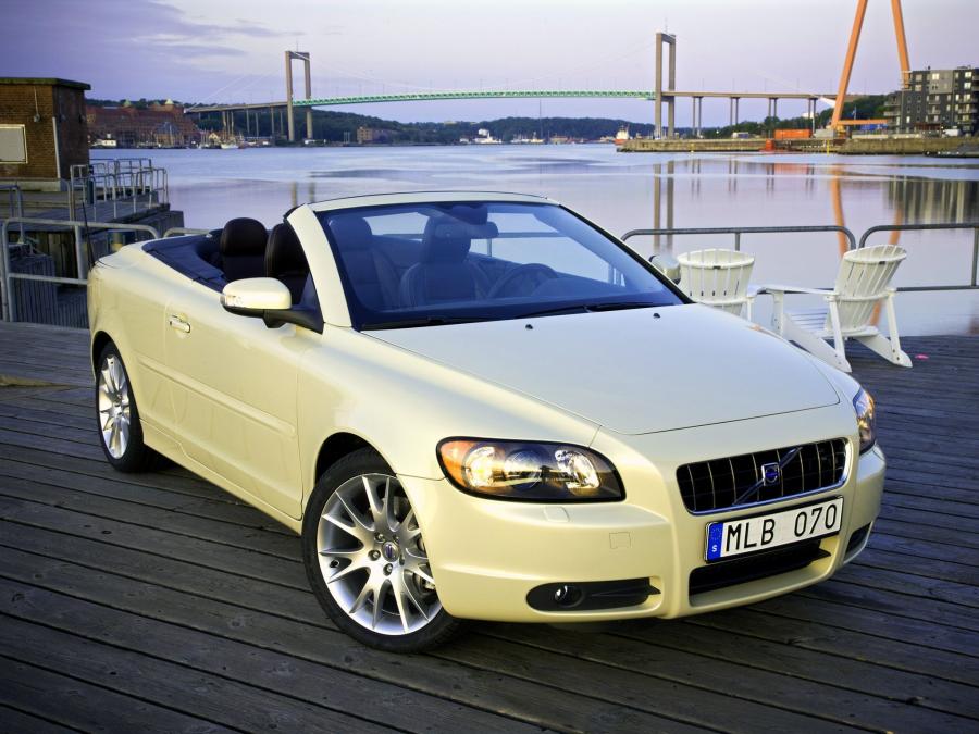  Volvo C70 T5 2005 года  (фото 33 из 93)